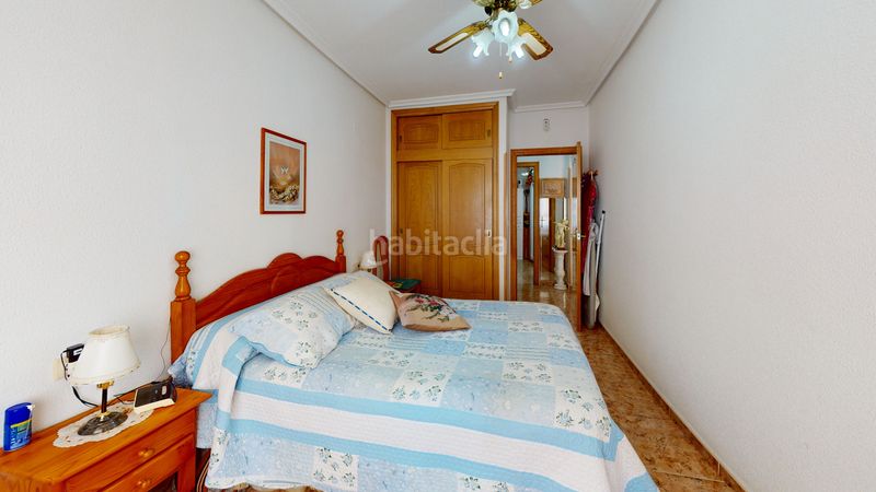 Foto 04471dfc-c4f5-47dd-8d1c-38160d0350e9. Piso  en venta en calle zoa en Las Piscinas Naturales Torrevieja