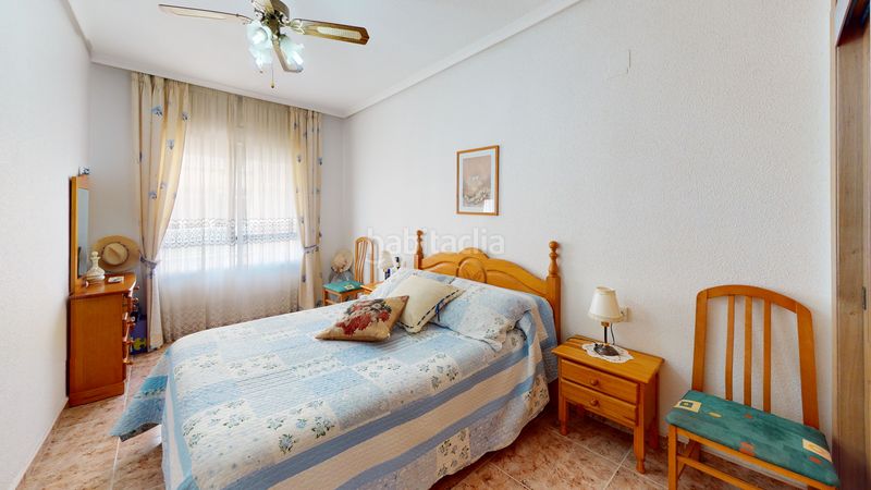 Foto c7097cac-6687-4f6f-a87b-f48c43871ba5. Piso  en venta en calle zoa en Las Piscinas Naturales Torrevieja