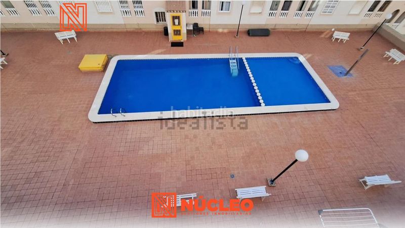 Foto c20cdd37-ebd5-48d2-80cc-58b6ca2df7ba. Pis amb piscina a Antonio Machado Torrevieja