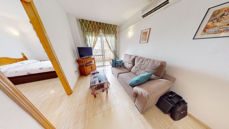 Foto dd0e901f-a61b-475e-af67-5b7aa7c9a5c6. Pis amb piscina a Antonio Machado Torrevieja