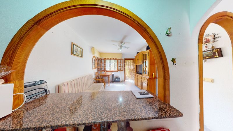 Foto 039c6a50-32c2-4273-8699-2e1a15f188e3. Casa a Torreblanca Torrevieja