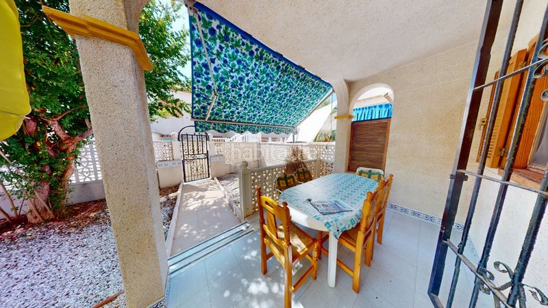 Foto 60babfe4-b4c5-42ce-b7bd-09e7a02f0fb3. Casa a Torreblanca Torrevieja