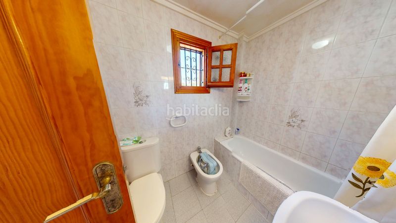 Foto ed7b98c2-93ac-47b5-a640-099f7e9670ed. Casa a Torreblanca Torrevieja