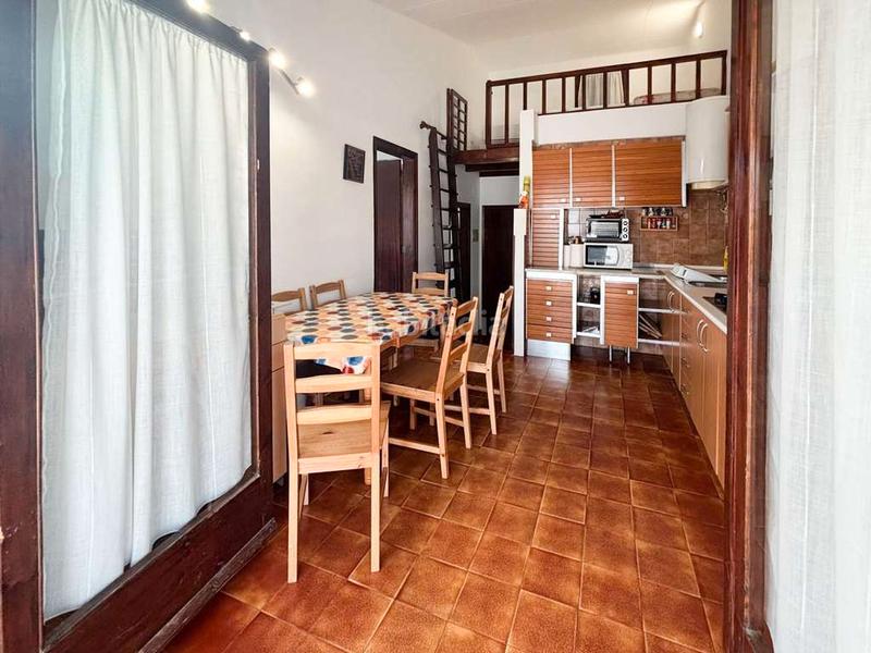 Foto 6ed7685a-c241-421a-88f3-8a4c3e52b536. Casa  independiente con jardín privado en Riells Escala (L´)