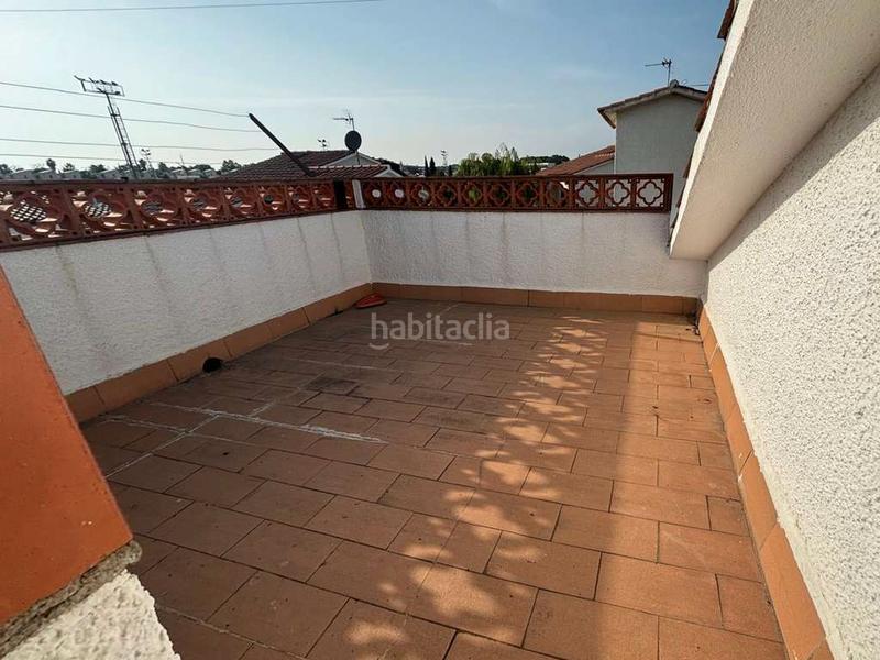 Foto 8e903c41-b4df-43a6-b21c-2e18baa1a6a0. Casa  independiente con jardín privado en Riells Escala (L´)