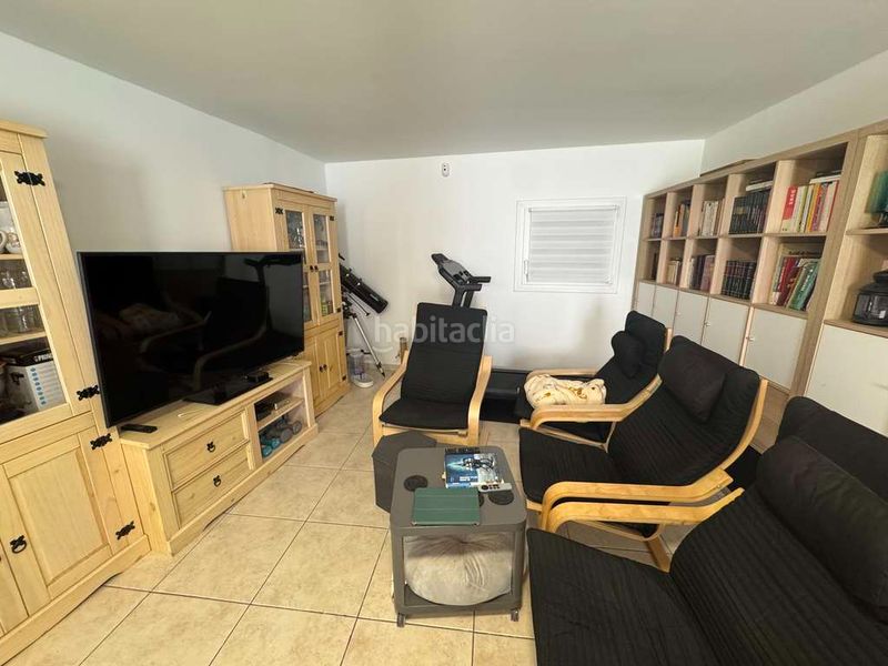 Foto 4dd721a2-5ee6-4220-9faa-e34209ab10f4. Casa aparellada amb aparcament piscina a Riells Escala (L´)