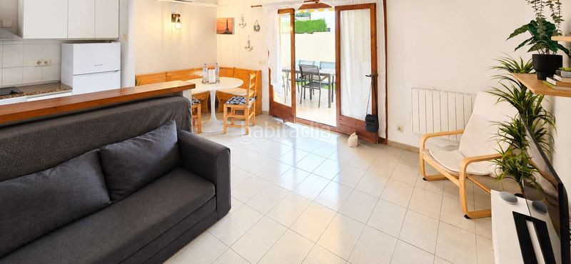 Foto 1170ebd4-3e1d-455f-a1e4-a1a1868bb269. Casa adossada amb aparcament piscina a Riells Escala (L´)
