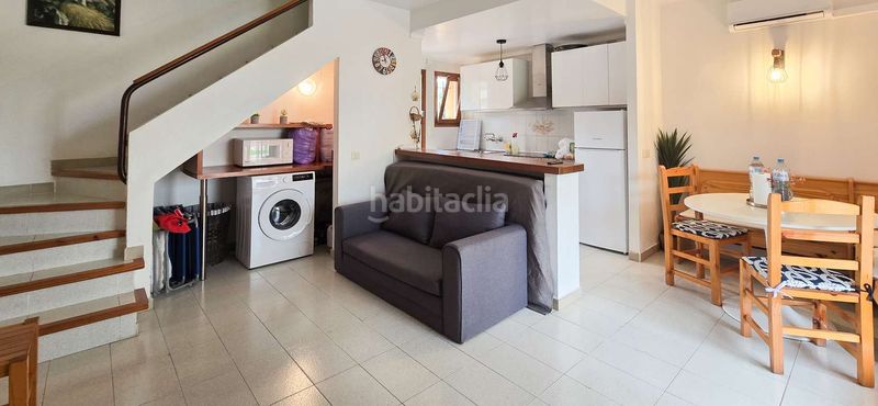 Foto 47fc17af-4327-4865-b1ca-cbd97ea9c084. Casa adossada amb aparcament piscina a Riells Escala (L´)