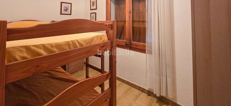 Foto 48409ae6-a27f-42d7-baeb-ac5002613be0. Casa adossada amb xemeneia aparcament a Montgó Escala (L´)