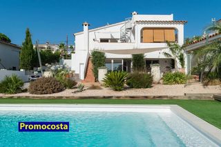 Chalet à Port - La Clota - Puig Sec. Magnifica casa independiente con vistas al mar y licencia turíst