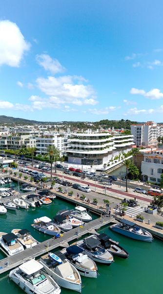 Foto 0d618d2e-3f76-4573-9e43-946f90ee4896. Etagenwohnung 593m<sup>2</sup> in passeig joan carles i 9 in Marina Botafoc-Talamanca Ibiza