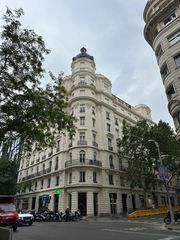 Pis a Travessera de Gràcia 23