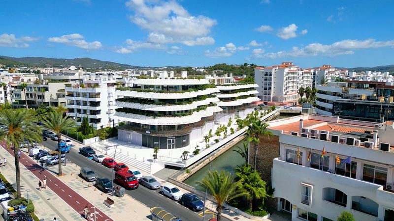 Foto 78111a5e-fb4a-410c-9fa2-a87d83b79ed8. Etagenwohnung 593m<sup>2</sup> in passeig joan carles i 9 in Marina Botafoc-Talamanca Ibiza