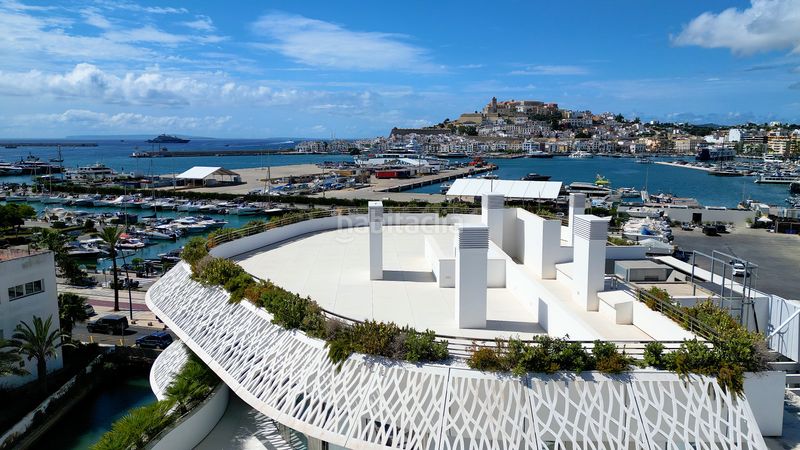 Foto f55c0520-fb43-42a8-bb88-580ef8f78c9c. Etagenwohnung 593m<sup>2</sup> in passeig joan carles i 9 in Marina Botafoc-Talamanca Ibiza