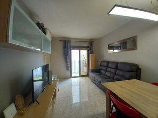 Appartement  Carrer cuba. Fantástico piso reformado, con ascensor y balcón junto a coll i