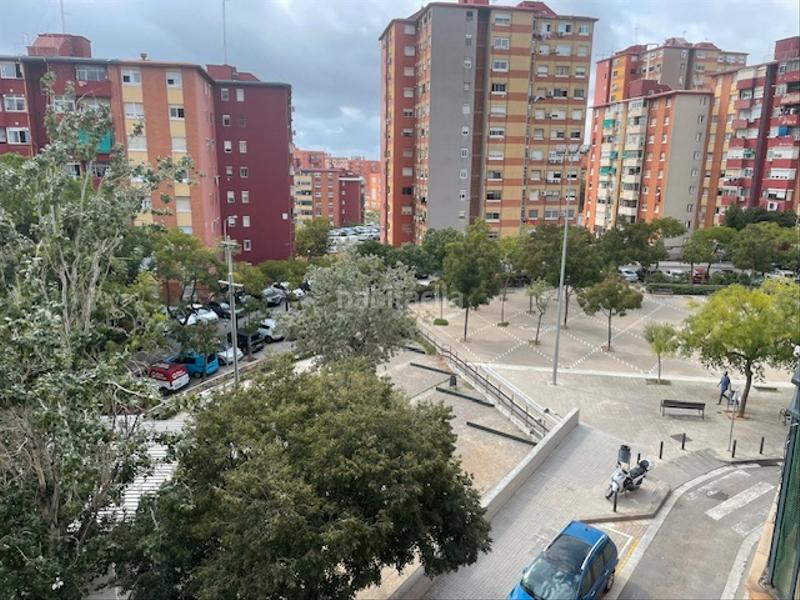 Foto c715f940-28fa-4bb1-8b87-058ab28ec7ea. Appartamento in Llefià Badalona