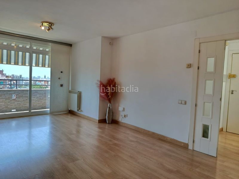 Foto e8c89412-c7c1-4c04-b4a4-1e89a83f5bc4. Piso en Morera Badalona