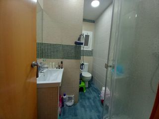 Piso  Carrer de l'empord�. Piso para inversores, esta alquilado 625� hasta julio 2029, junt