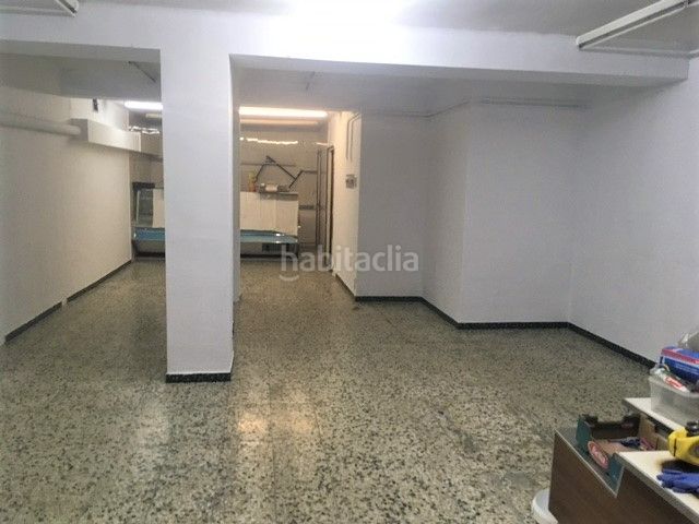 Foto 15c387b2-555a-4a2c-ba0d-7acbb84ac393. Local comercial a Progrés - Pep Ventura Badalona