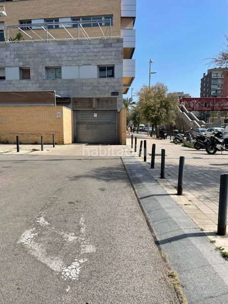 Foto 1d0fbbff-6fe6-4c1c-8ce5-b17d2f4fffbf. Aparcament cotxe a Port Badalona