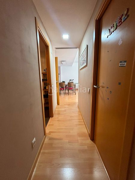 Foto 10e7cd52-8a04-4a90-a0ac-455c8cbad9da. Àtic amb calefacció aparcament a Canyadó Badalona