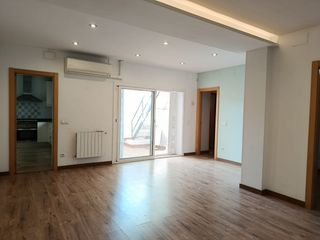 Casa adossada a Carrer d'Eliseu Meifren