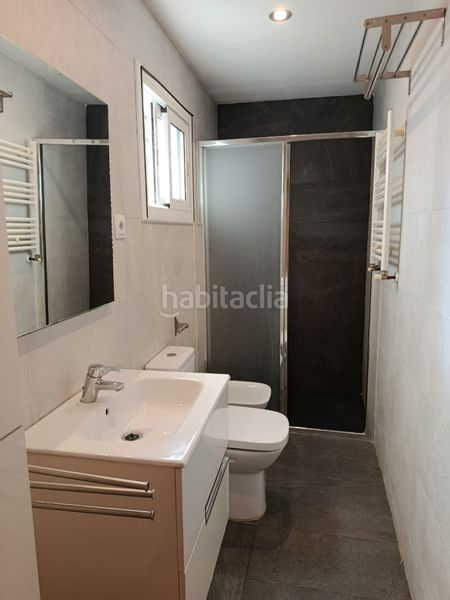Foto a0cfb161-4540-4932-bb97-f4c144bc53cf. Casa adossada a Bonavista Badalona