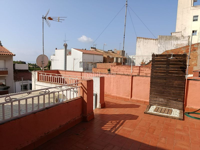 Foto b86bfd9f-dbae-4307-a750-02a3e4abdb0b. Casa adossada a Bonavista Badalona