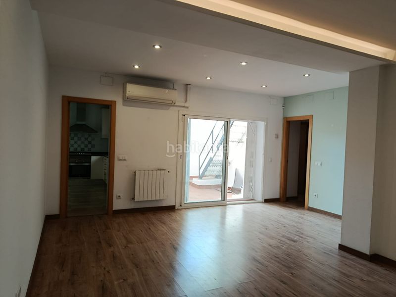 Foto e8015a7e-f967-48a5-bd46-b5401b18e52c. Casa adossada a Bonavista Badalona