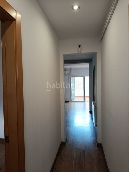 Foto effe131f-96d6-4265-90fe-724fba2a3c3d. Casa adossada a Bonavista Badalona