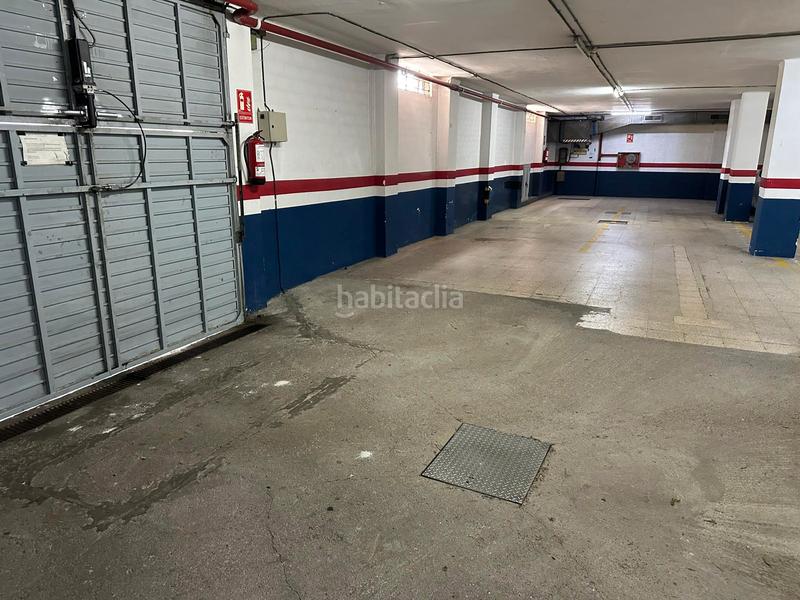 Foto aa2dff09-f4fc-48c5-b574-30941e821486. Aparcament cotxe a Sant Crist Badalona