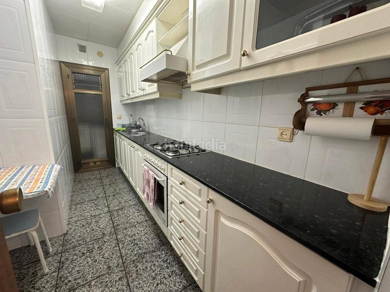 Foto 6825693d-ce51-4715-bd18-ce68a5ea8cd6. Etagenwohnung in Sant Crist Badalona