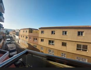Apartament a Calle noruega 60. Muy céntrico en los cristianos.