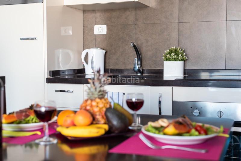 Foto 0f6cbe62-4874-4fa1-a0b7-11438fcd161d. Flat with pool in Los Cristianos Arona