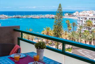 Flat in Avenida Juan Carlos I