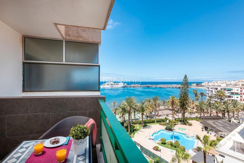 Foto f3f8e51a-7e14-48f4-a3f6-e67bba802d7d. Piso en Los Cristianos Arona