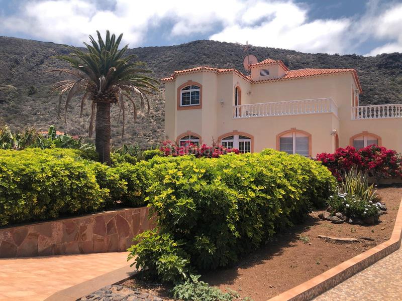 Foto eed39ce0-a7ab-4736-8d68-515afccc0971. Maison avec parking dans Tamaimo - Arguayo Santiago del Teide