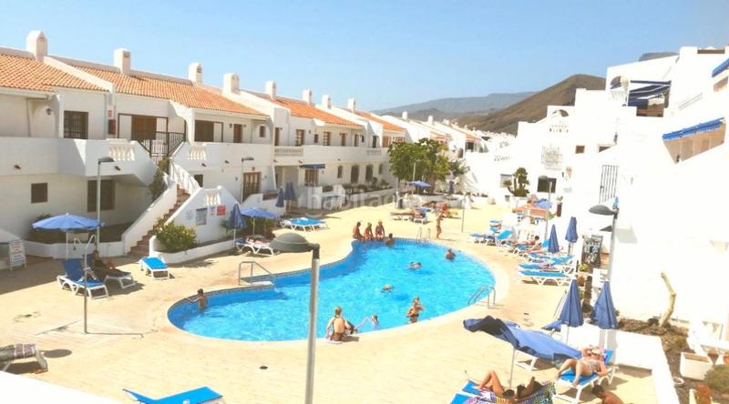 Foto 3e573cb7-7769-431f-b0e4-38a58d50e592. Apartament amb piscina a Los Cristianos Arona