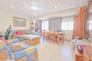 Etagenwohnung en Avenida de Abril-9 de Octubre. Piso en venta en sagunto  puerto sagunto