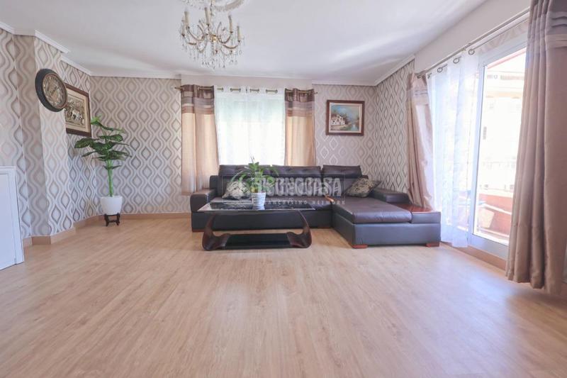 Foto a8dce246-2f6b-4be8-86d7-445723c09d0d. Appartamento in Avenida de Abril-9 de Octubre Sagunt