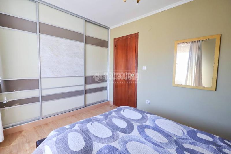 Foto b75b96d2-f14f-431e-b873-b2090df0f39d. Appartamento in Avenida de Abril-9 de Octubre Sagunt