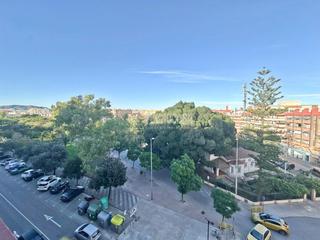 Pis a Avenida de Abril-9 de Octubre. Piso en venta en sagunto  puerto sagunto