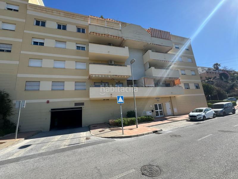 Foto cfdbe53e-f4ef-4f42-84a2-5fdc45809538. Parking coche en mirador de la dehesa 2 parking trastero en Torrox