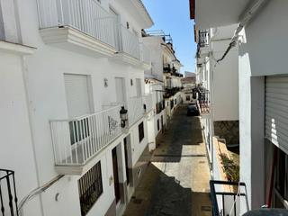 Masia a Alta. Casa de pueblo en torrox
