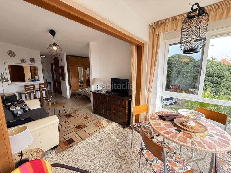 Foto 525b34ff-e5e1-4bc8-bc68-e4f6252663e2. Estudi a mediterraneo 90 a Centro Internacional Torrox