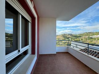 Appartement à Fuente cambil. Piso de tres habitaciones en torrox
