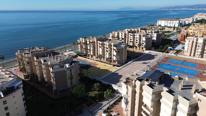 Foto a1b3eceb-19e1-4f6e-916c-710050eb3cf0. Pis a costa del oro a Centro Internacional Torrox