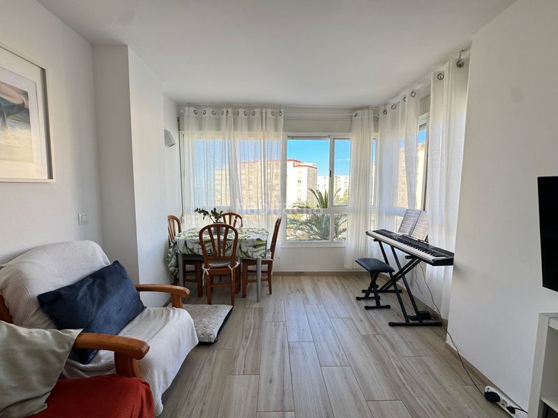 Foto 1340d345-0243-47e6-a316-cfb0f36859e5. Estudi a garcia peñalver a Centro Internacional Torrox