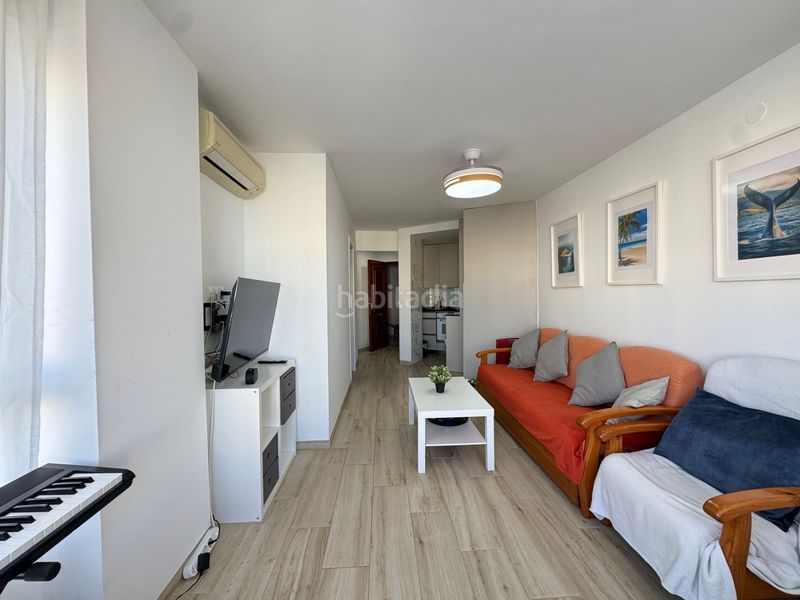 Foto 4425fbea-4eff-49e5-984a-768360b86ef5. Estudi a garcia peñalver a Centro Internacional Torrox