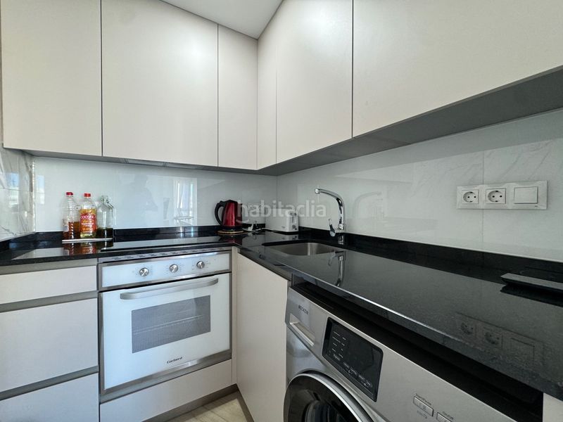 Foto 61a62965-32b6-4e74-a3bb-ca195b34a60a. Estudi a garcia peñalver a Centro Internacional Torrox